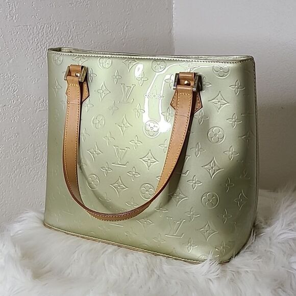 💯 Authentic Louis Vuitton Vernis Tote Bag 🍀 - Picture 3 of 16